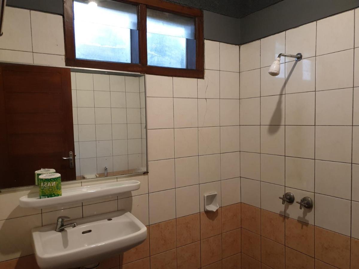 Yehezkiel Hotel Lembang Mitra Reddoorz Zewnętrze zdjęcie
